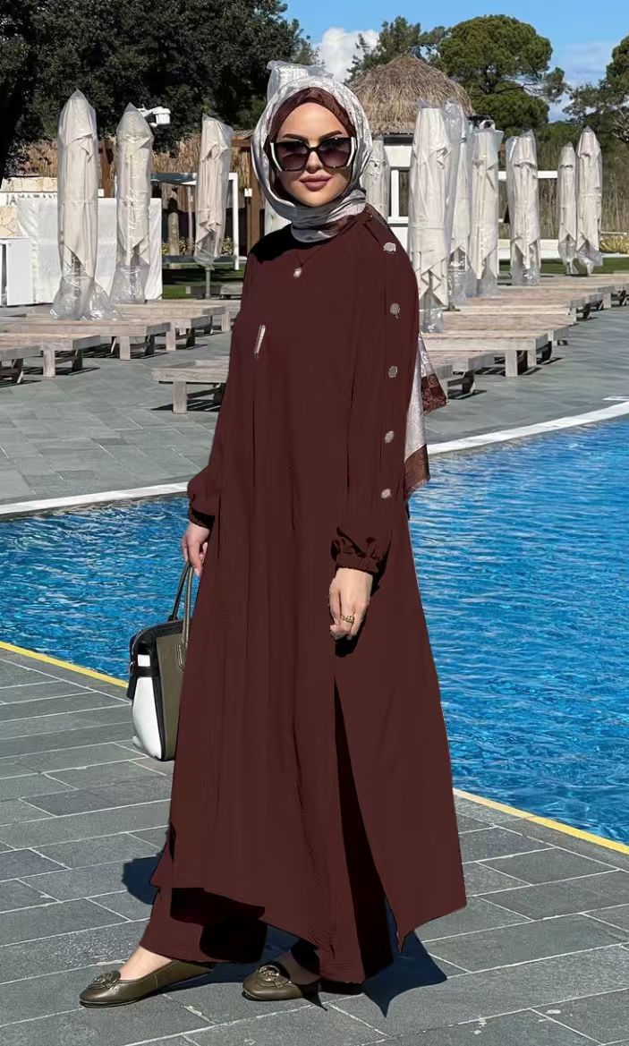 Fashionable Long Set With Round Neck Gold Buttons Puff Sleeves And Patch Pockets